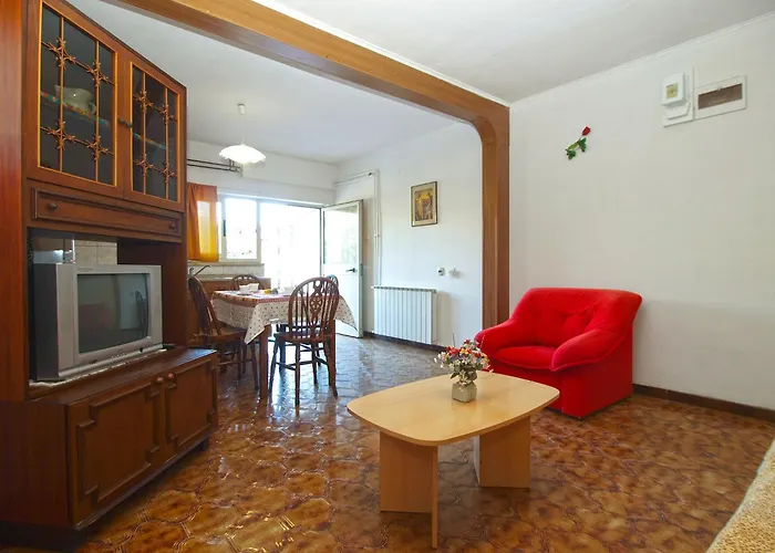 Marija 841 Διαμέρισμα Πούλα